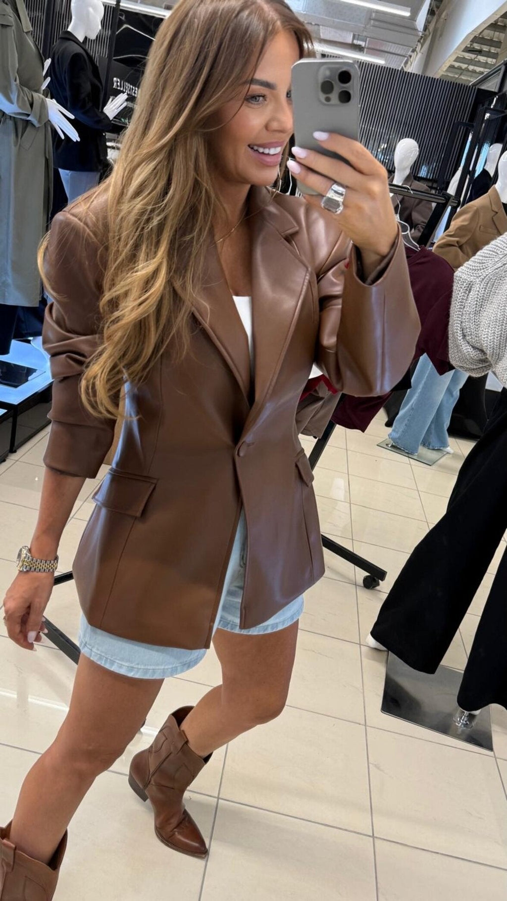Blazer lea